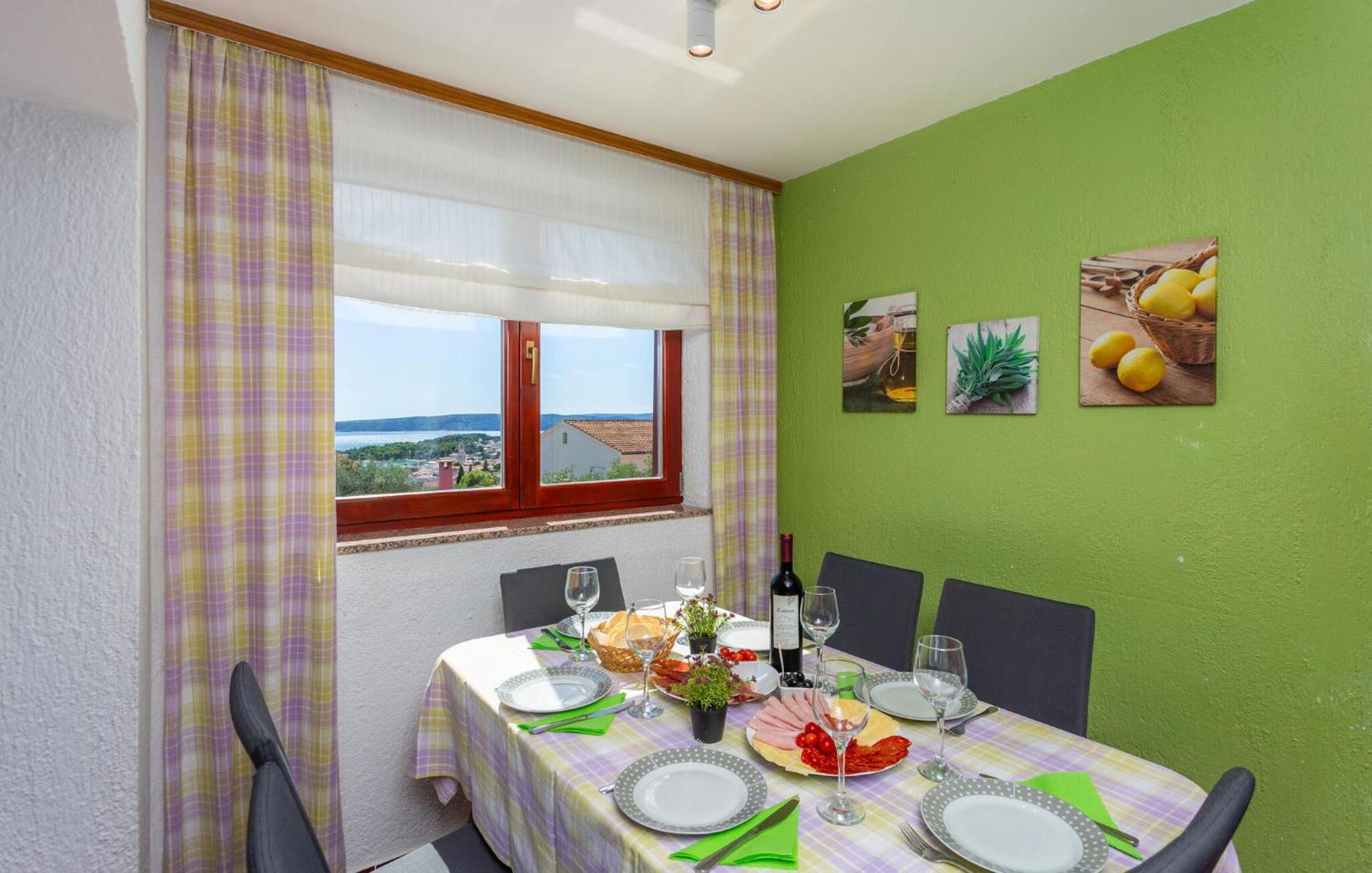 Amazing apartment in Krk with 3 Bedrooms&WiFi Krk Town Buitenkant foto