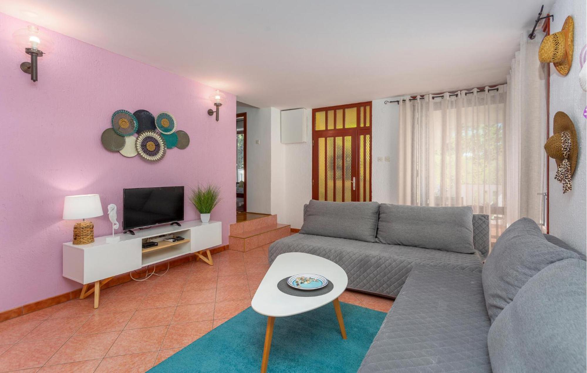 Amazing apartment in Krk with 3 Bedrooms&WiFi Krk Town Buitenkant foto