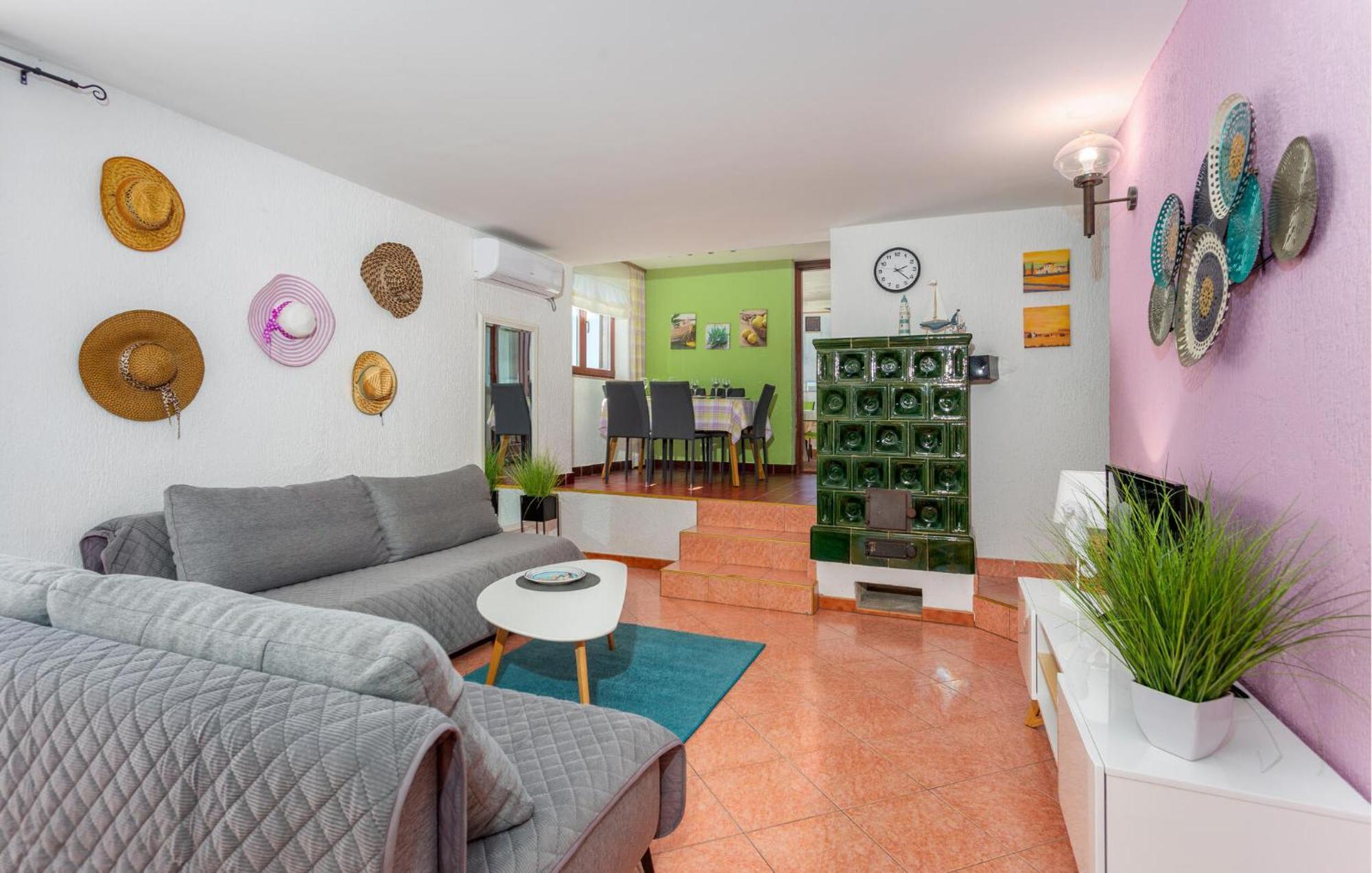 Amazing apartment in Krk with 3 Bedrooms&WiFi Krk Town Buitenkant foto