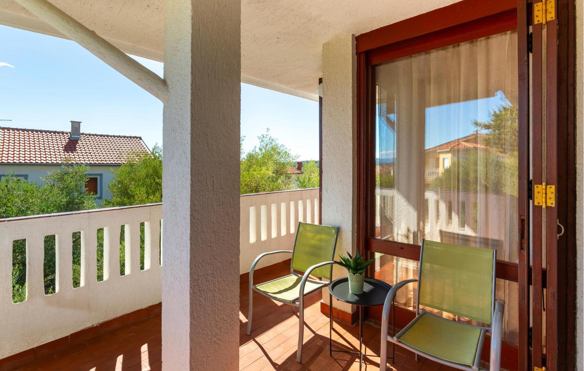 Amazing apartment in Krk with 3 Bedrooms&WiFi Krk Town Buitenkant foto