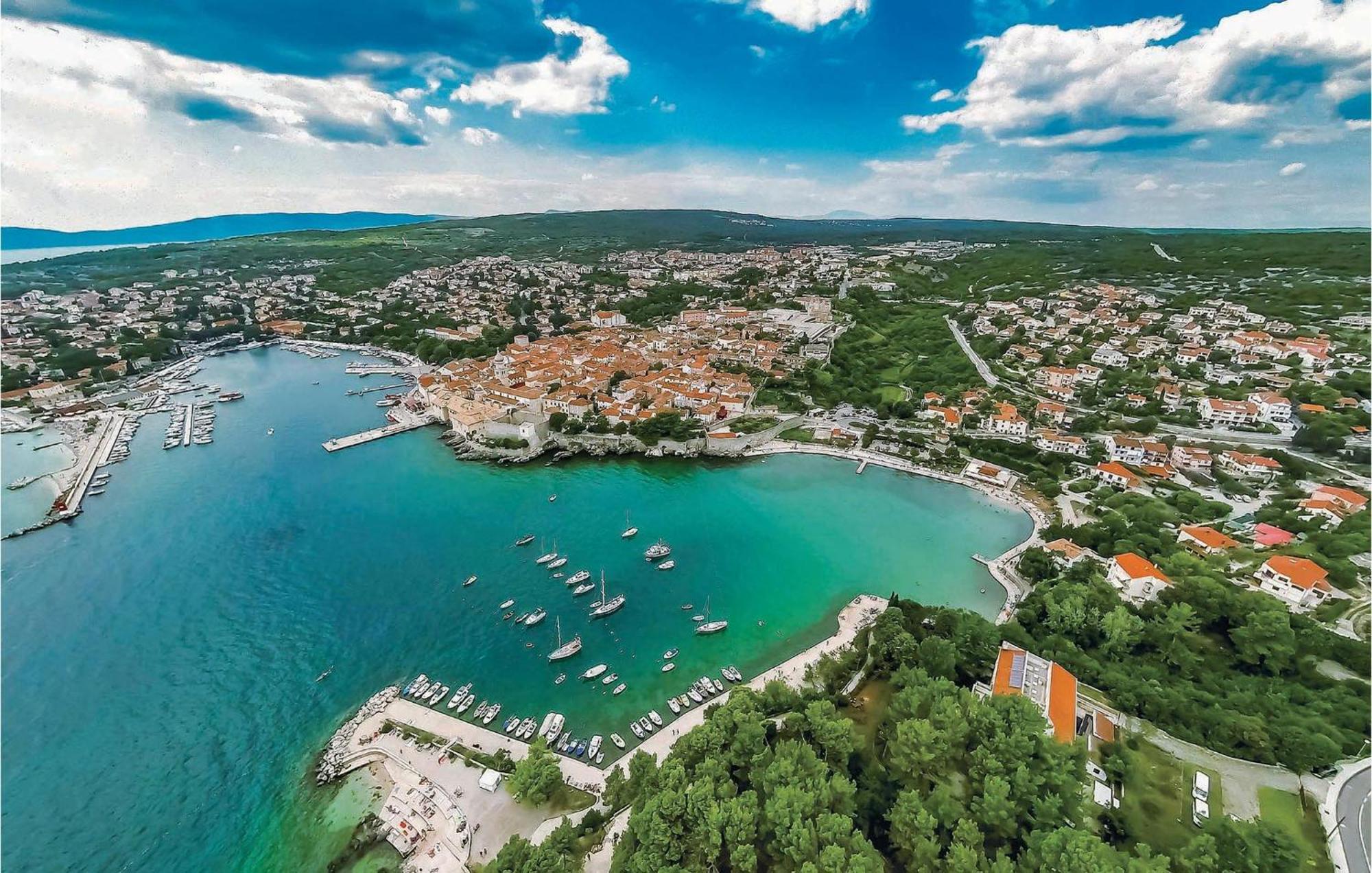 Amazing apartment in Krk with 3 Bedrooms&WiFi Krk Town Buitenkant foto