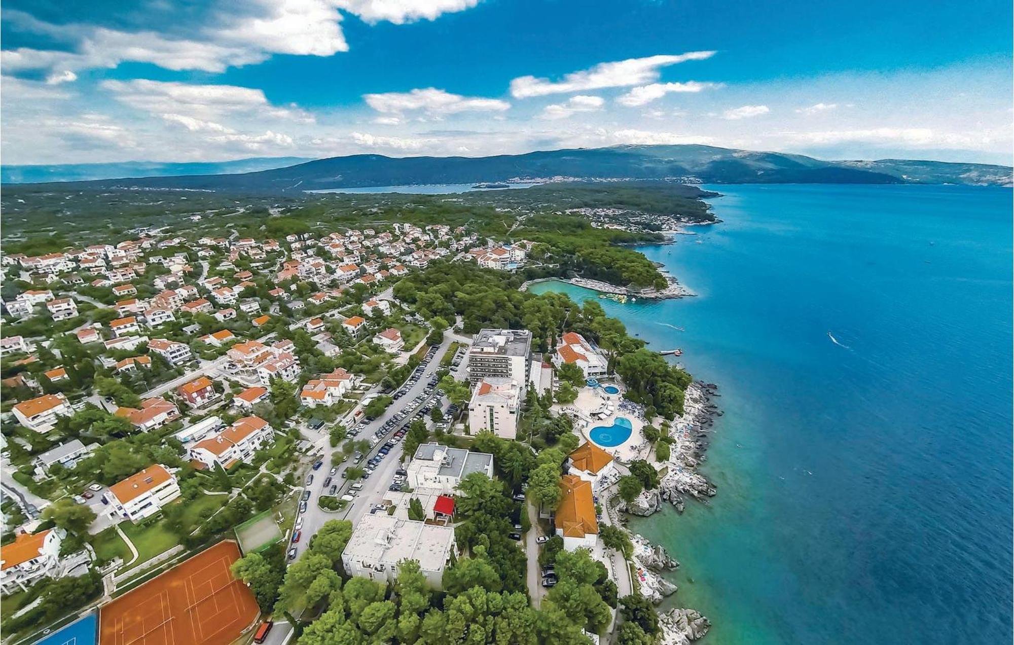 Amazing apartment in Krk with 3 Bedrooms&WiFi Krk Town Buitenkant foto